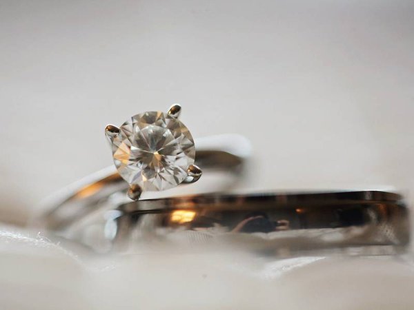 De l'or ou du diamant, quel est le plus cher ?